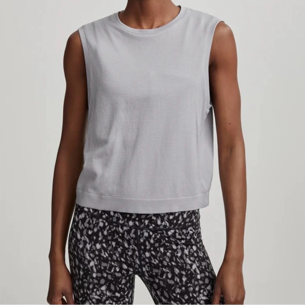 Varley Light Gray Sleeveless Crop Tank